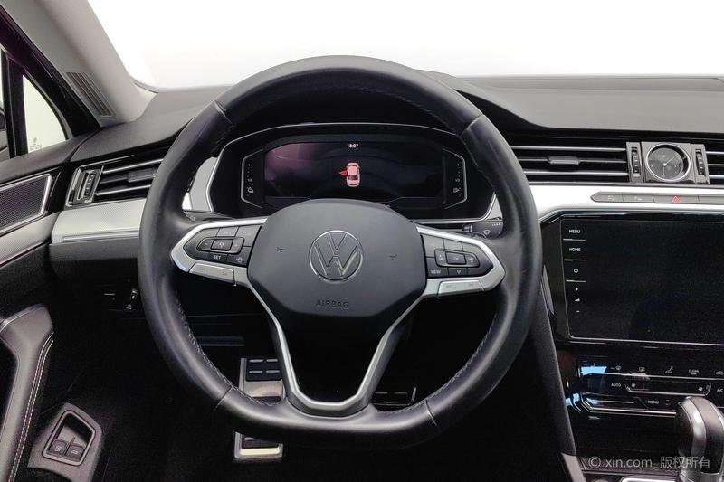 Volkswagen Magotan GTE Hybrid, 2023 — фото 10 из 12
