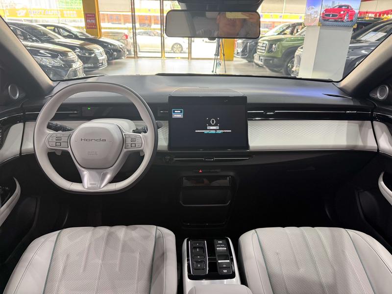 Honda e:NP2, 2025 — фото 8 из 12
