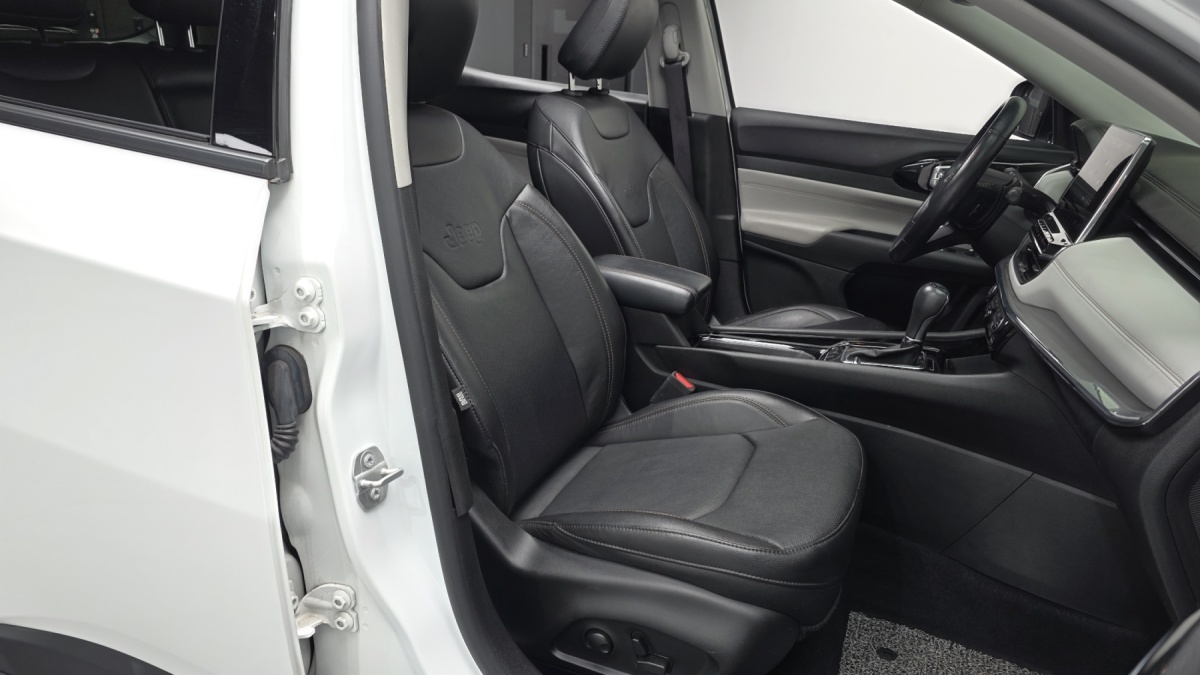 Jeep Compass, 2022 — фото 10 из 12