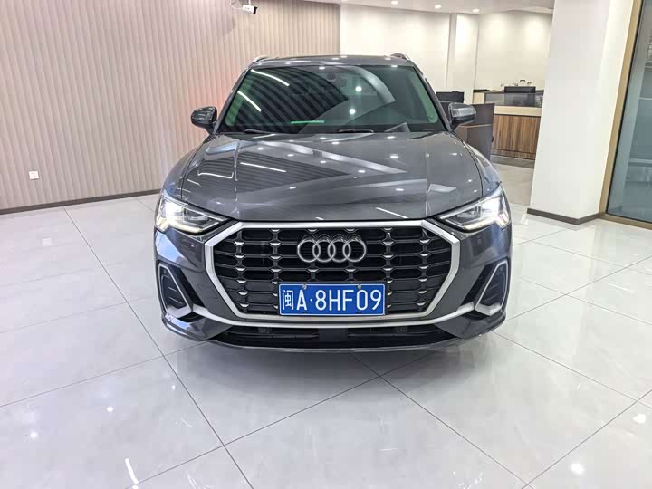 Audi Q3, 2023 — фото 2 из 9