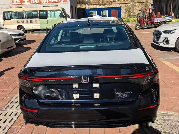 Honda Accord, 2026 — фото 8 из 9