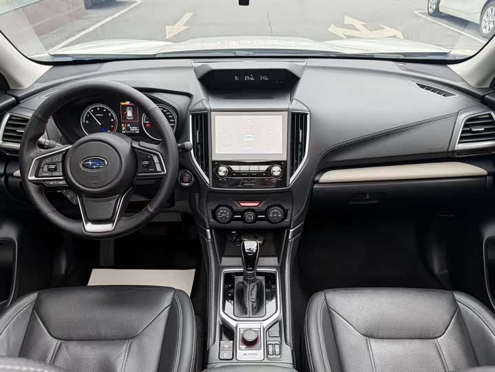 Subaru Forester, 2022 — фото 7 из 9