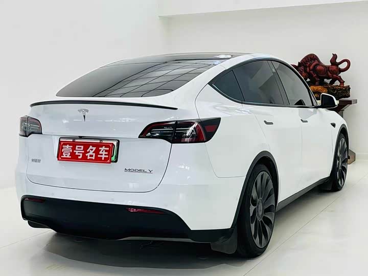 Tesla Model Y, 2023 — фото 4 из 9