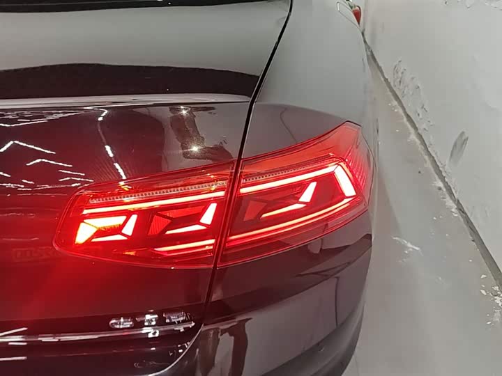 Volkswagen Magotan GTE Hybrid, 2022 — фото 8 из 9