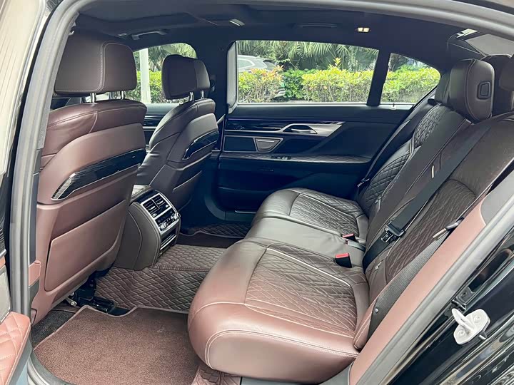 BMW 7 Series, 2022 — фото 5 из 9
