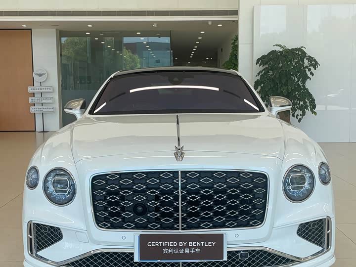 Bentley Flying Spur Hybrid, 2025 — фото 3 из 9