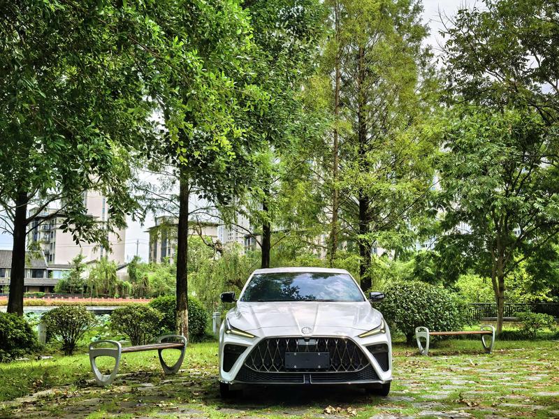 MG Motor 5 Scorpio, 2021 — фото 2 из 12