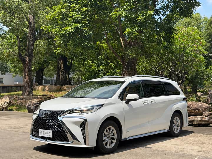 Toyota Granvia, 2024 — купить в Белгороде под ключ