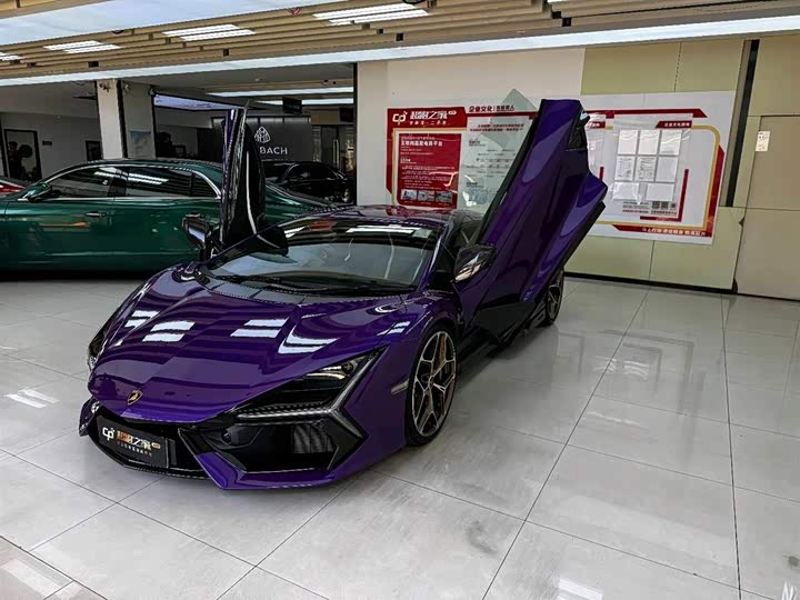 Lamborghini Revuelto, 2025 — купить в Брянске под ключ
