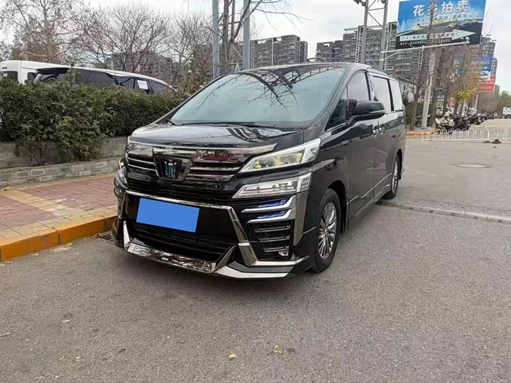Toyota Vellfire, 2023 — фото 2 из 12