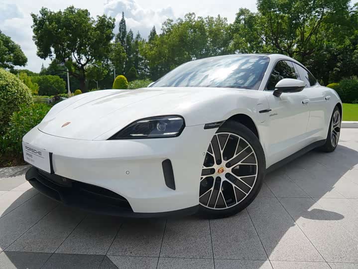 Porsche Taycan, 2024 — купить в Москве под ключ