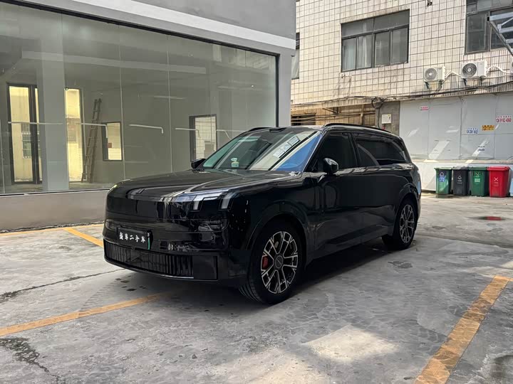 Lynk & Co 900, 2025 — купить в Санкт-Петербурге под ключ