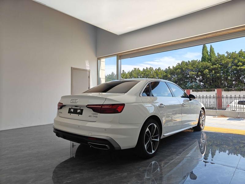 Audi A4L, 2022 — фото 6 из 12