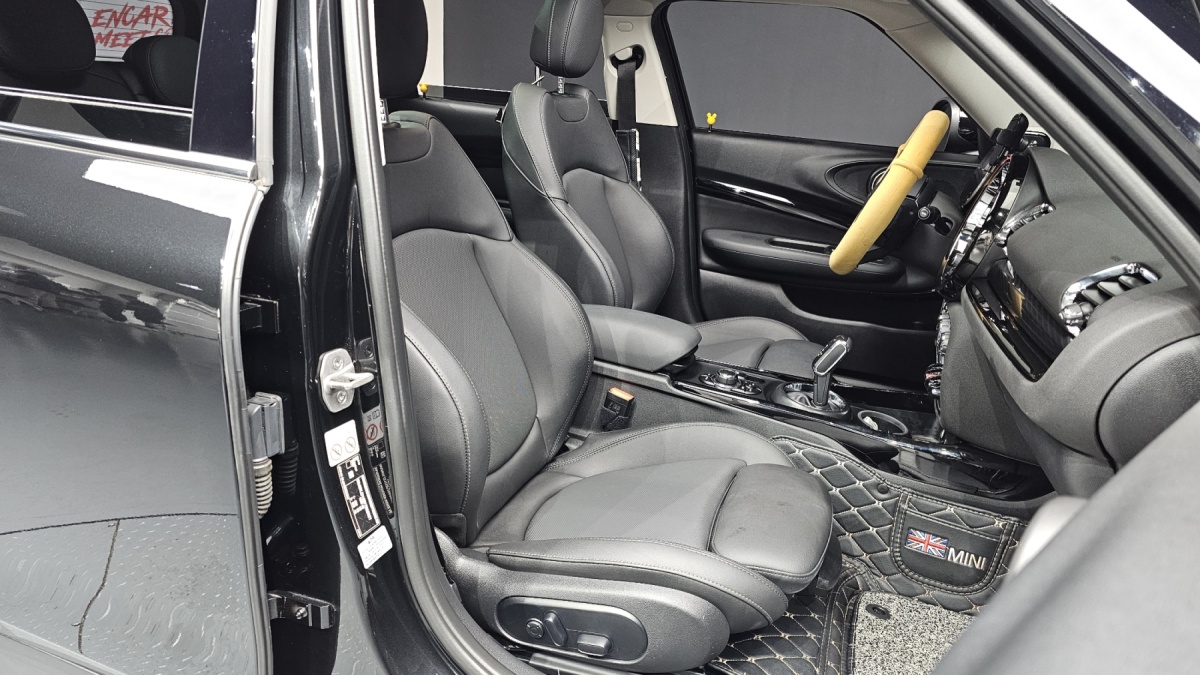 Mini Clubman, 2022 — фото 10 из 12