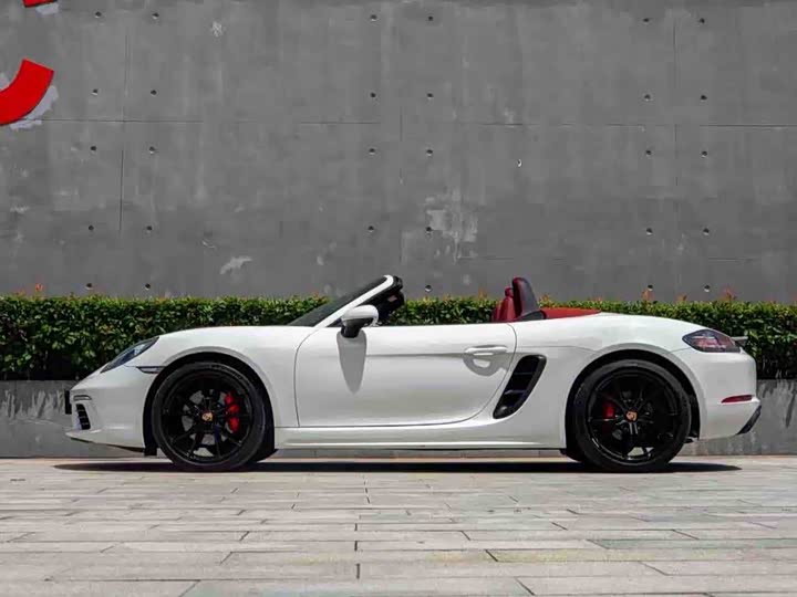 Porsche 718, 2023 — фото 6 из 9