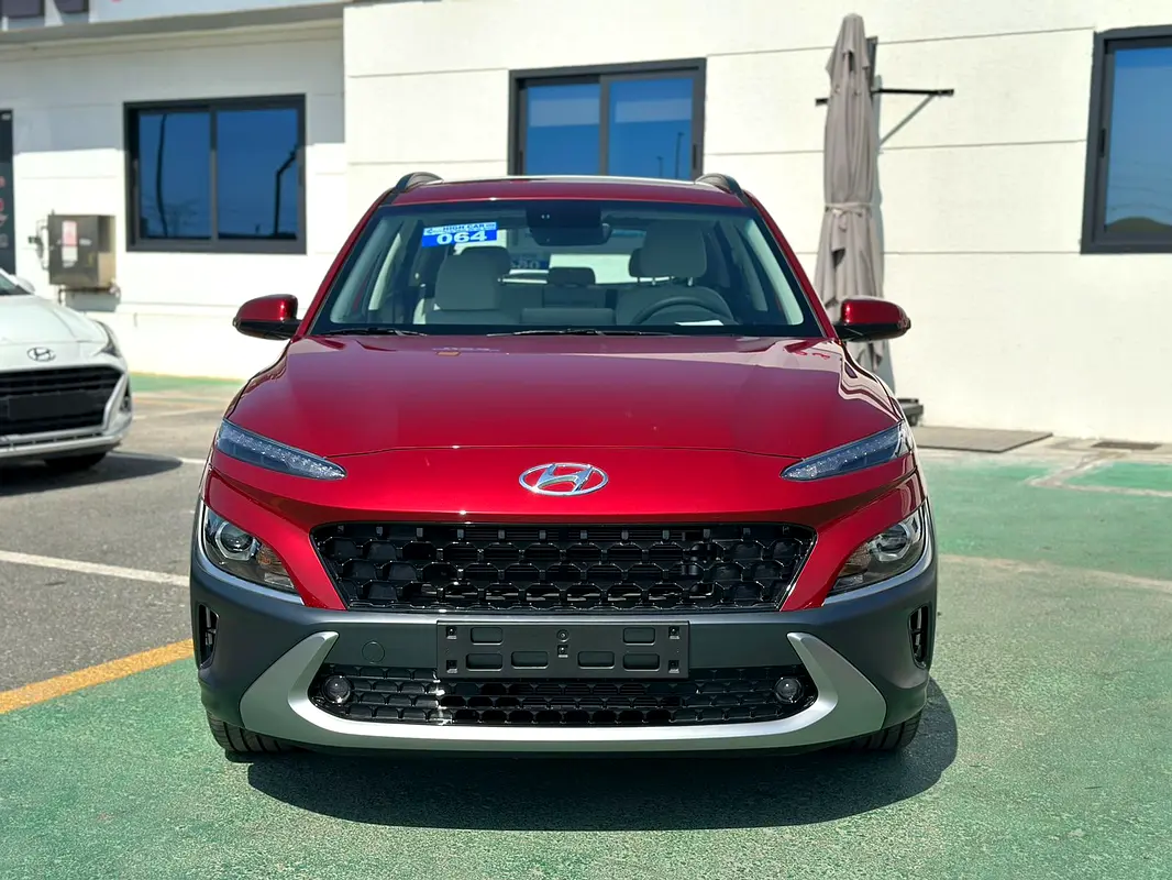 Hyundai Kona, 2023 — фото 2 из 10