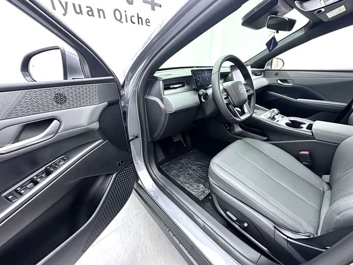 BYD Qin Plus, 2025 — фото 6 из 9