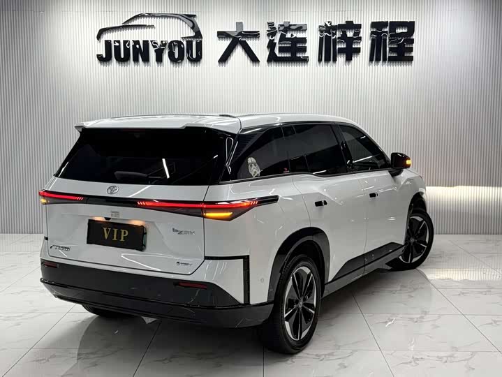 Toyota bZ3X, 2025 — фото 4 из 9