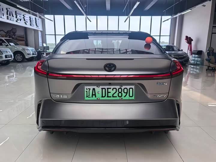 Toyota bZ5, 2025 — фото 5 из 9