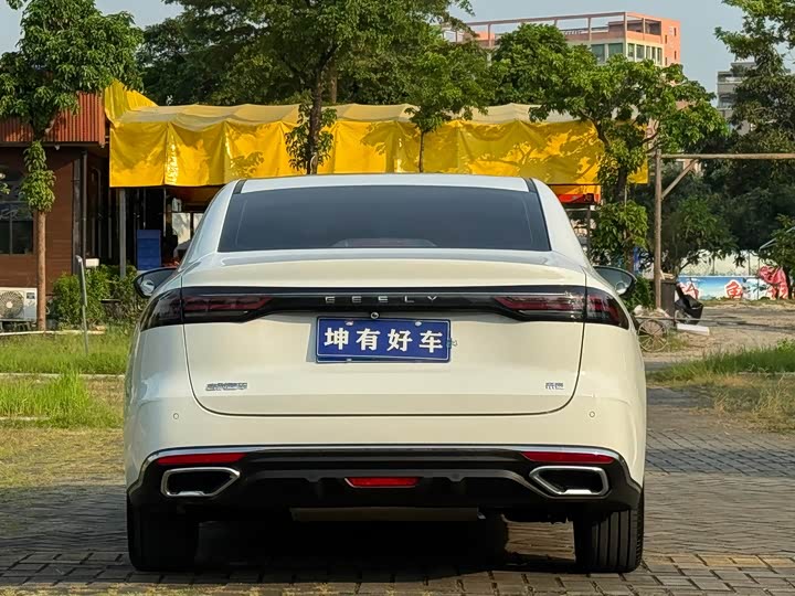 Geely Emgrand, 2025 — фото 5 из 9