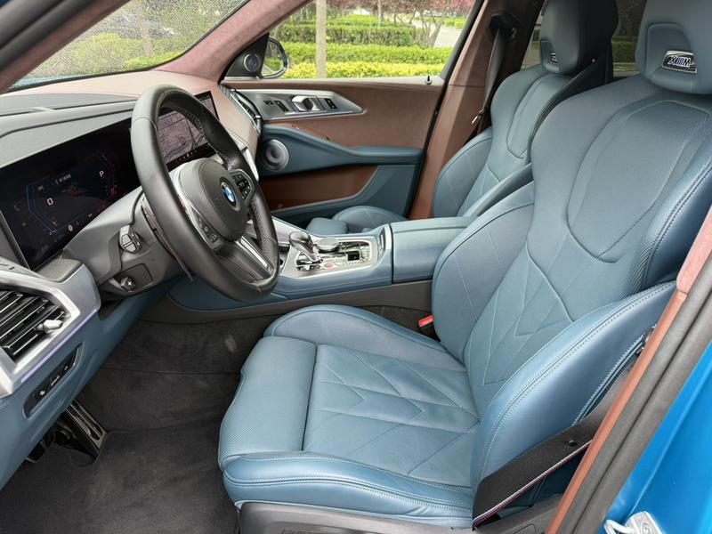 BMW XM, 2024 — фото 10 из 12