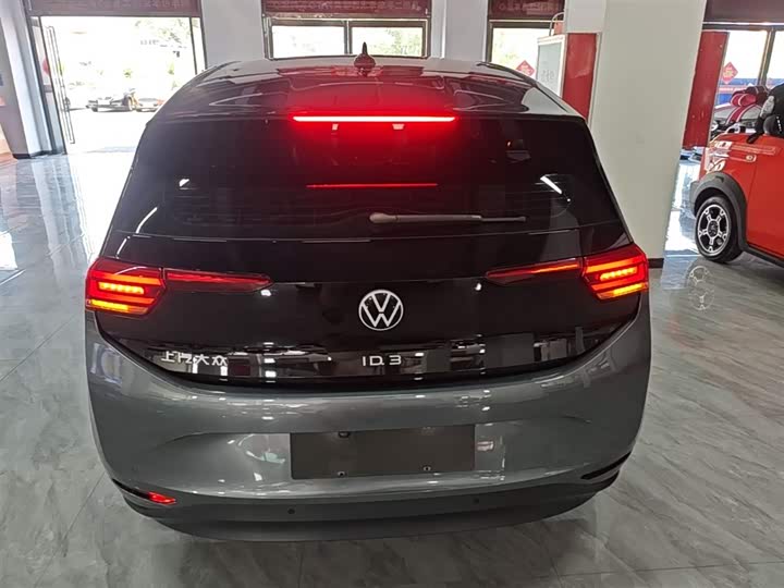 Volkswagen ID.3, 2024 — фото 6 из 9
