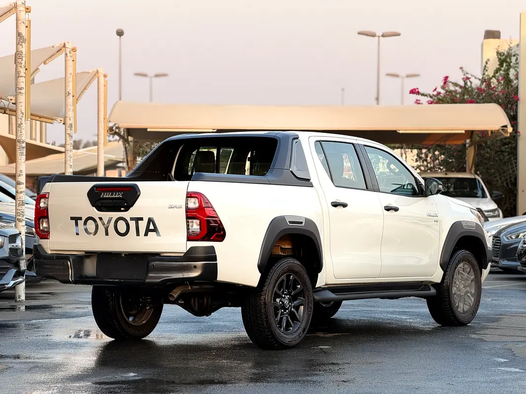Toyota Hilux, 2026 — фото 6 из 10