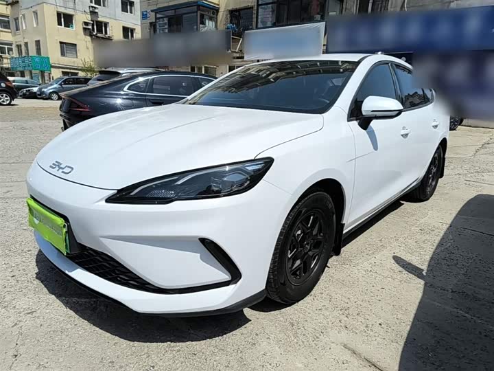 BYD Seal 05 DM-i Hybrid, 2025 — фото 2 из 9