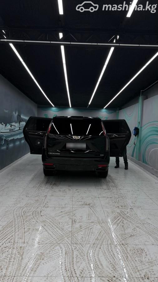 Cadillac Escalade, 2022 — фото 3 из 5