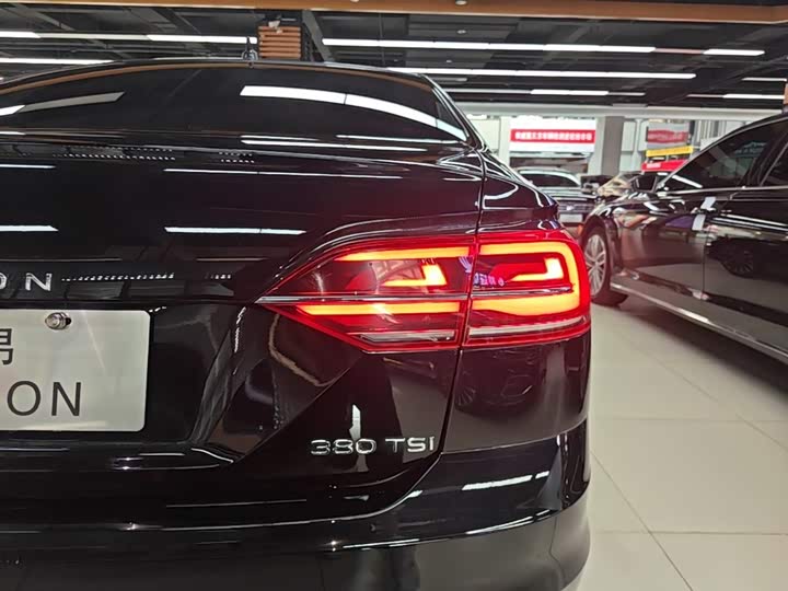 Volkswagen Phideon, 2023 — фото 8 из 9