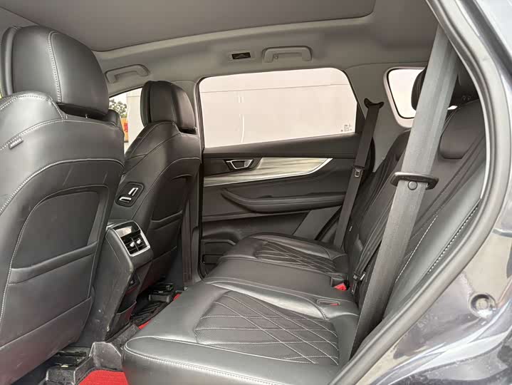 Chery Tiggo 8 Plus Hybrid, 2022 — фото 6 из 9