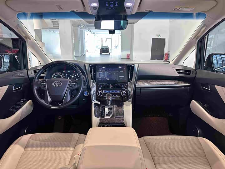 Toyota Vellfire, 2022 — фото 5 из 9