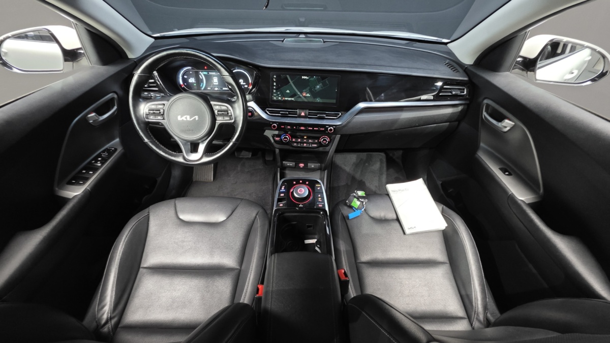 Kia Niro, 2023 — фото 6 из 12
