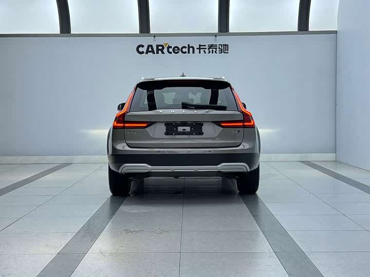 Volvo V90, 2022 — фото 6 из 9