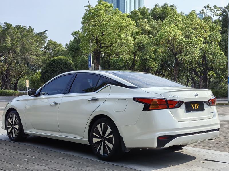 Nissan Teana, 2022 — фото 3 из 12