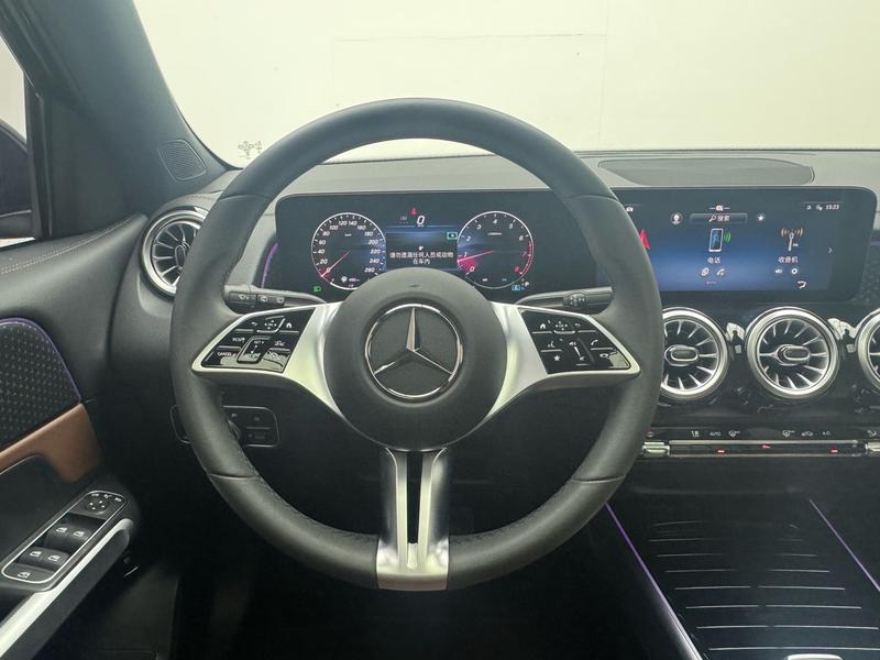 Mercedes-Benz GLB-Class, 2024 — фото 10 из 12