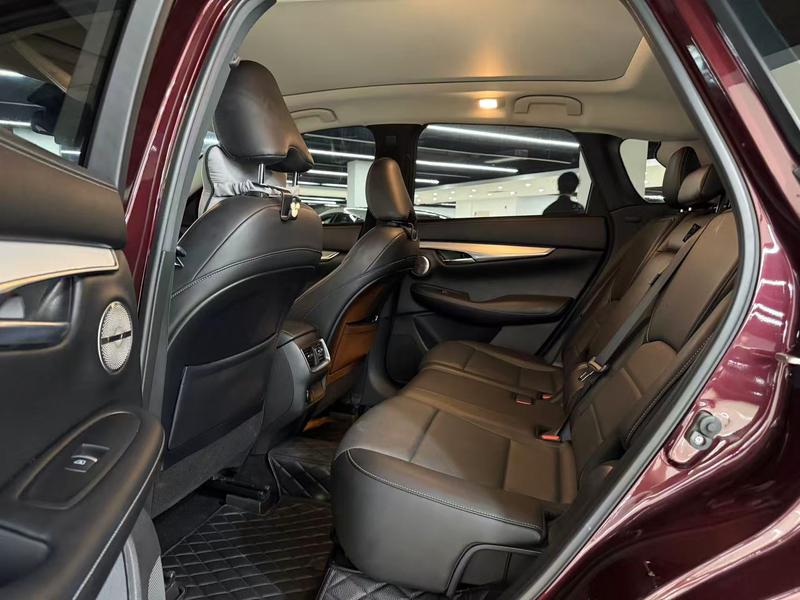 Infiniti QX50, 2021 — фото 8 из 9