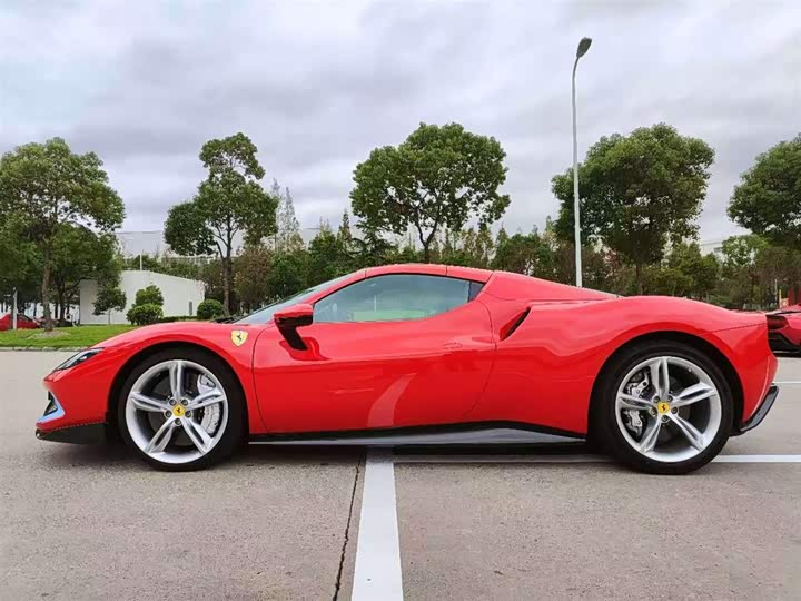 Ferrari 296, 2024 — фото 6 из 9