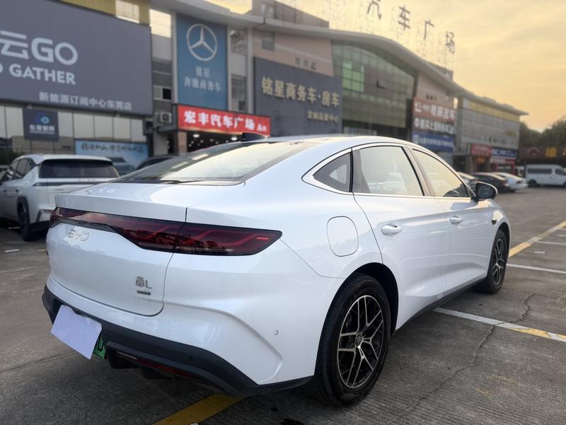 BYD Qin L, 2025 — фото 7 из 12