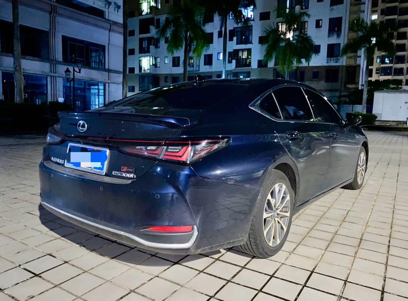 Lexus ES, 2025 — фото 2 из 7