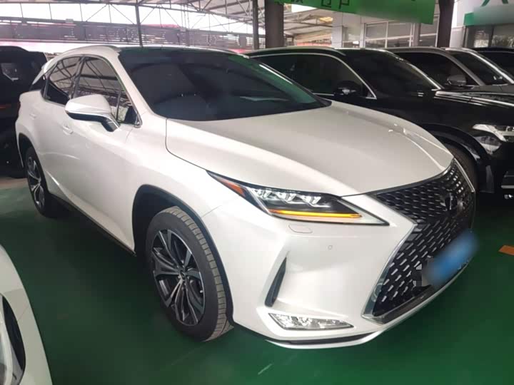 Lexus RX, 2022 — фото 4 из 9