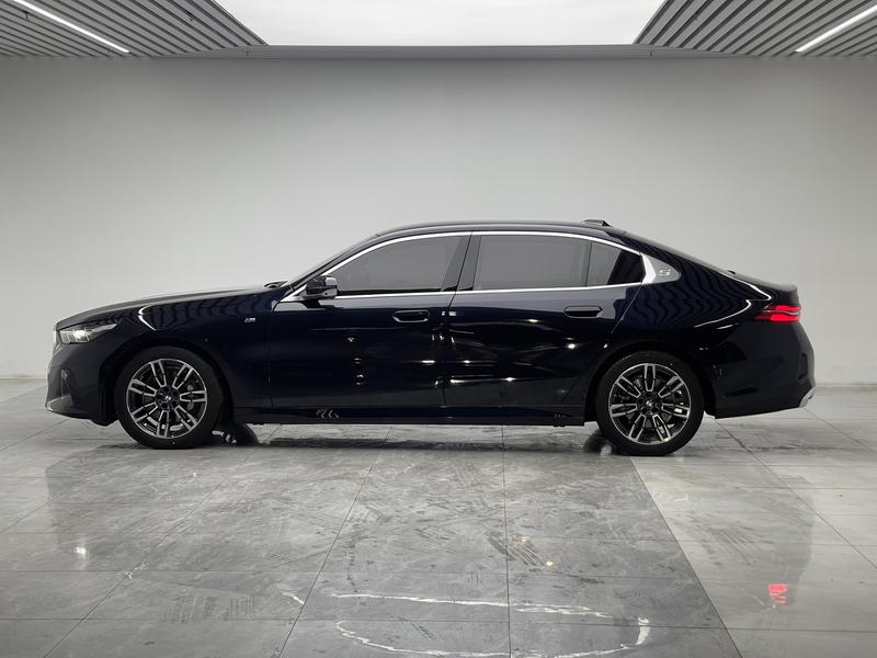 BMW 5 Series, 2024 — фото 4 из 12