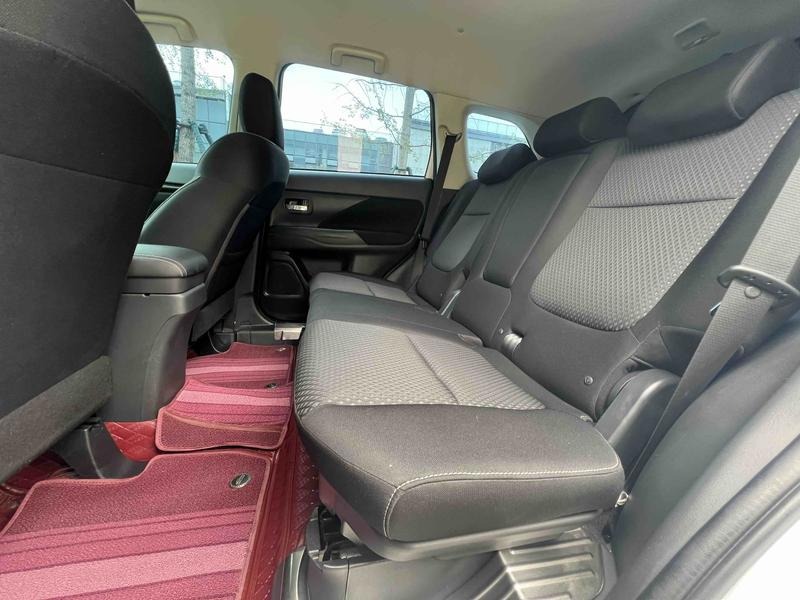 Mitsubishi Outlander, 2022 — фото 11 из 12
