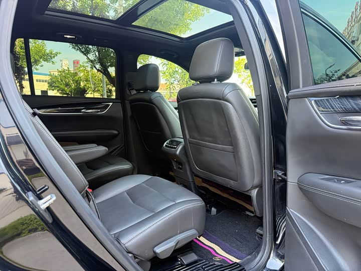 Cadillac XT6, 2022 — фото 7 из 9