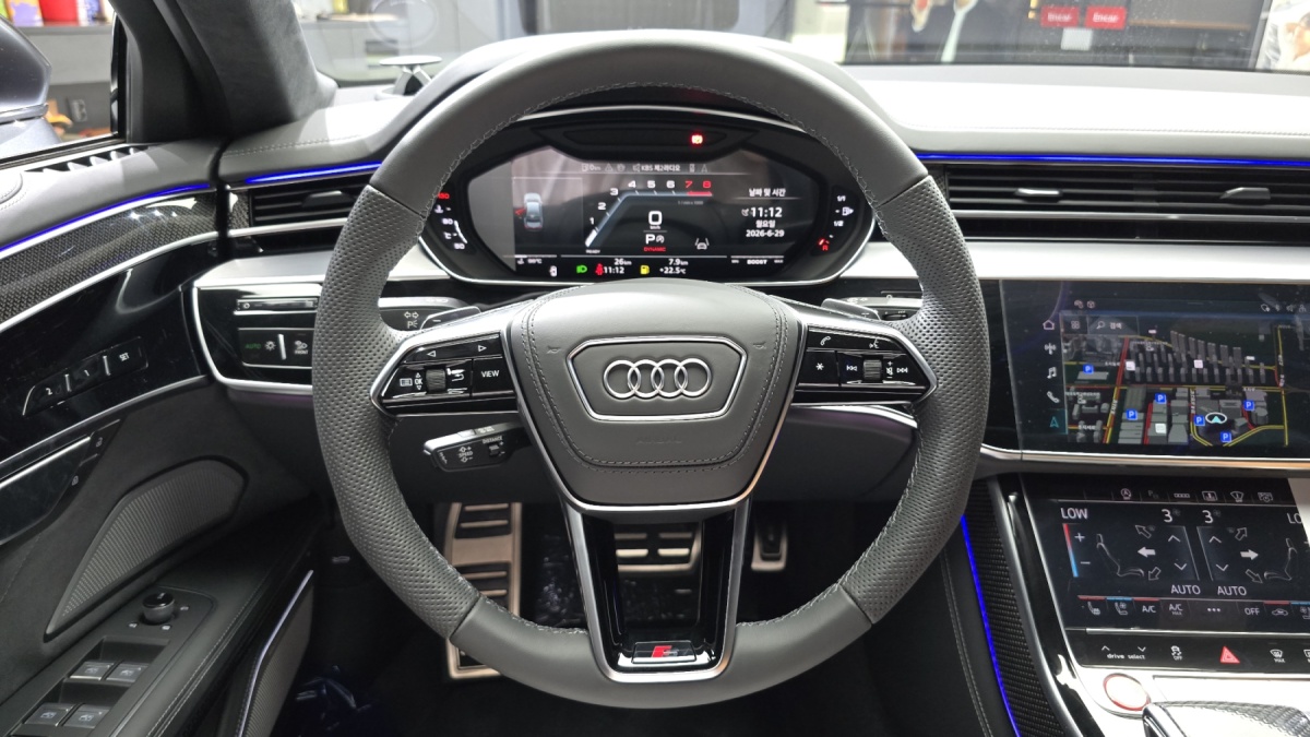 Audi S8, 2025 — фото 6 из 12
