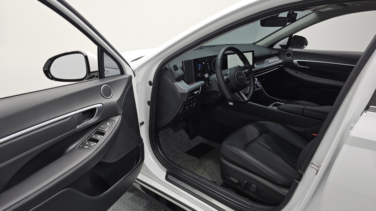 Hyundai Sonata, 2023 — фото 10 из 12