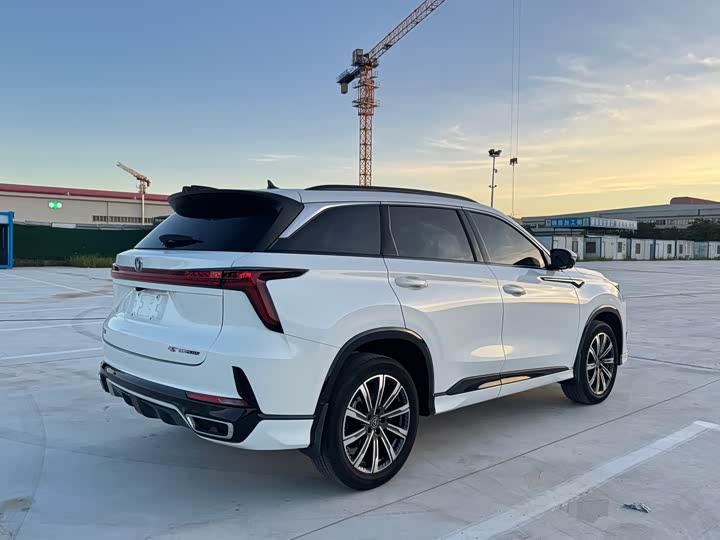 Changan CS75 Plus, 2023 — фото 5 из 9