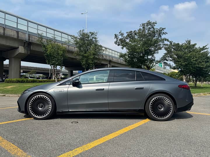 Mercedes-Benz EQS AMG, 2025 — фото 7 из 9