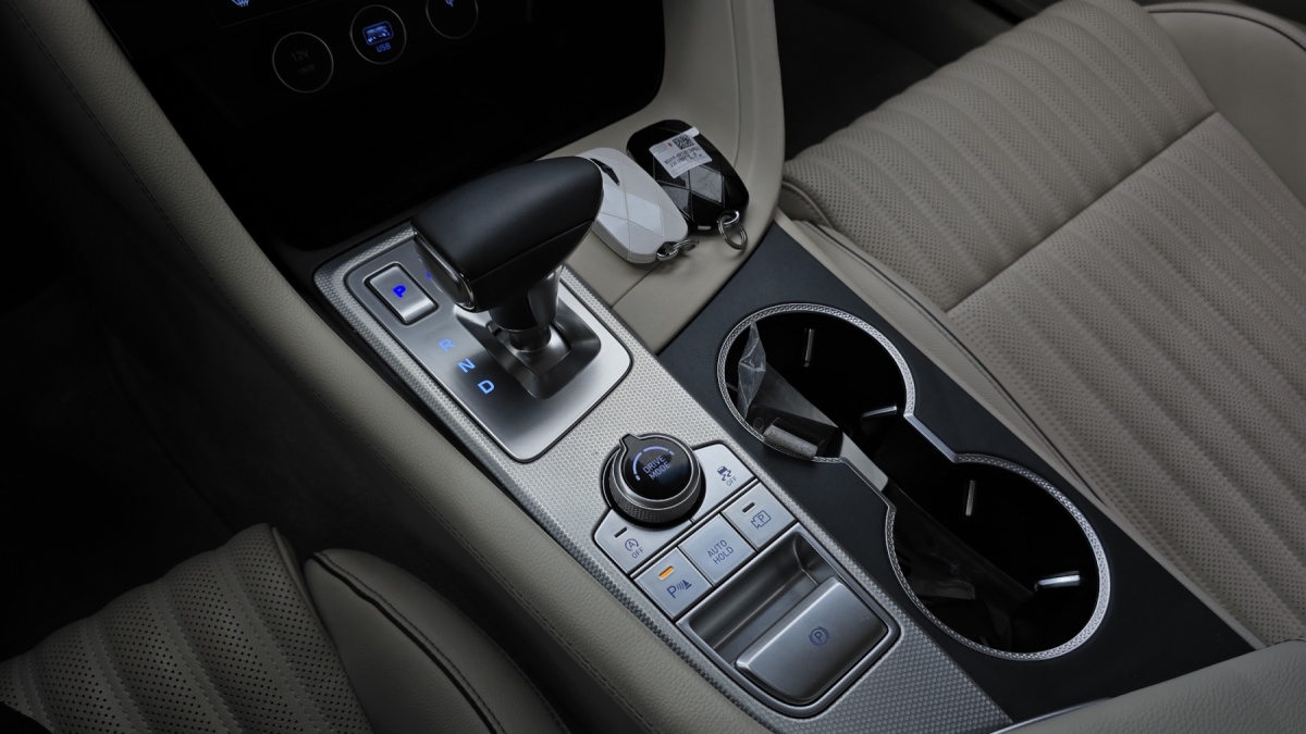 Genesis G70, 2023 — фото 9 из 12
