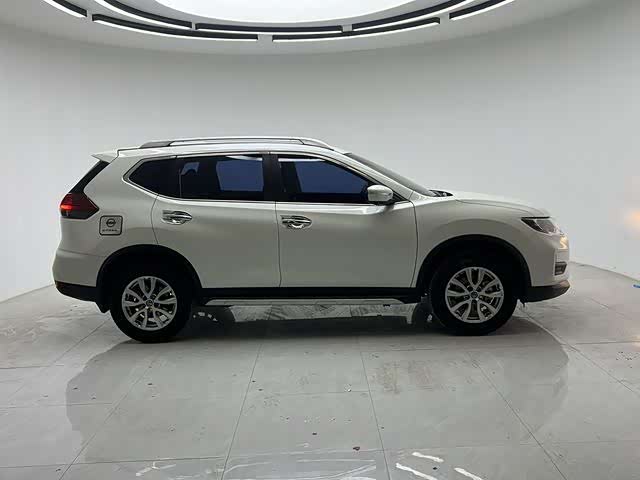 Nissan X-Trail, 2023 — фото 8 из 9